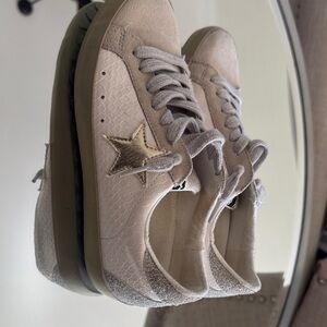 ShuShop Beige Low-Top Sneakers with Gold Star Accent